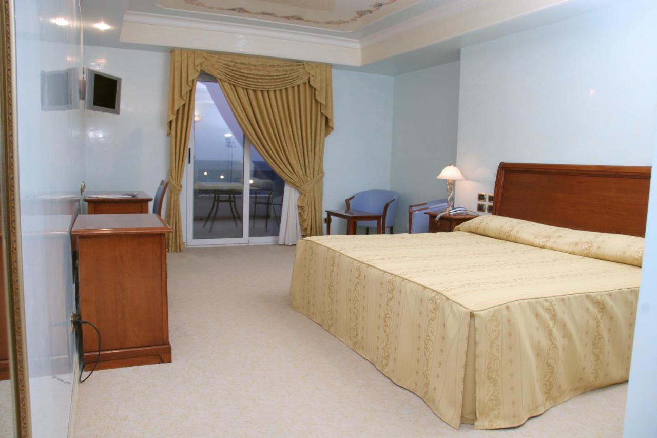 Gardenia Hotel Lazzaro ภายนอก รูปภาพ