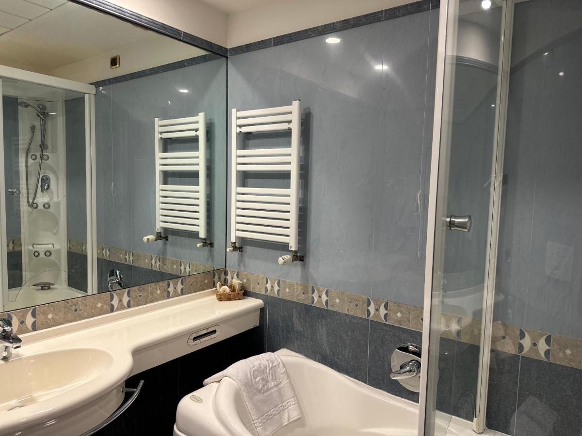Gardenia Hotel Lazzaro ภายนอก รูปภาพ