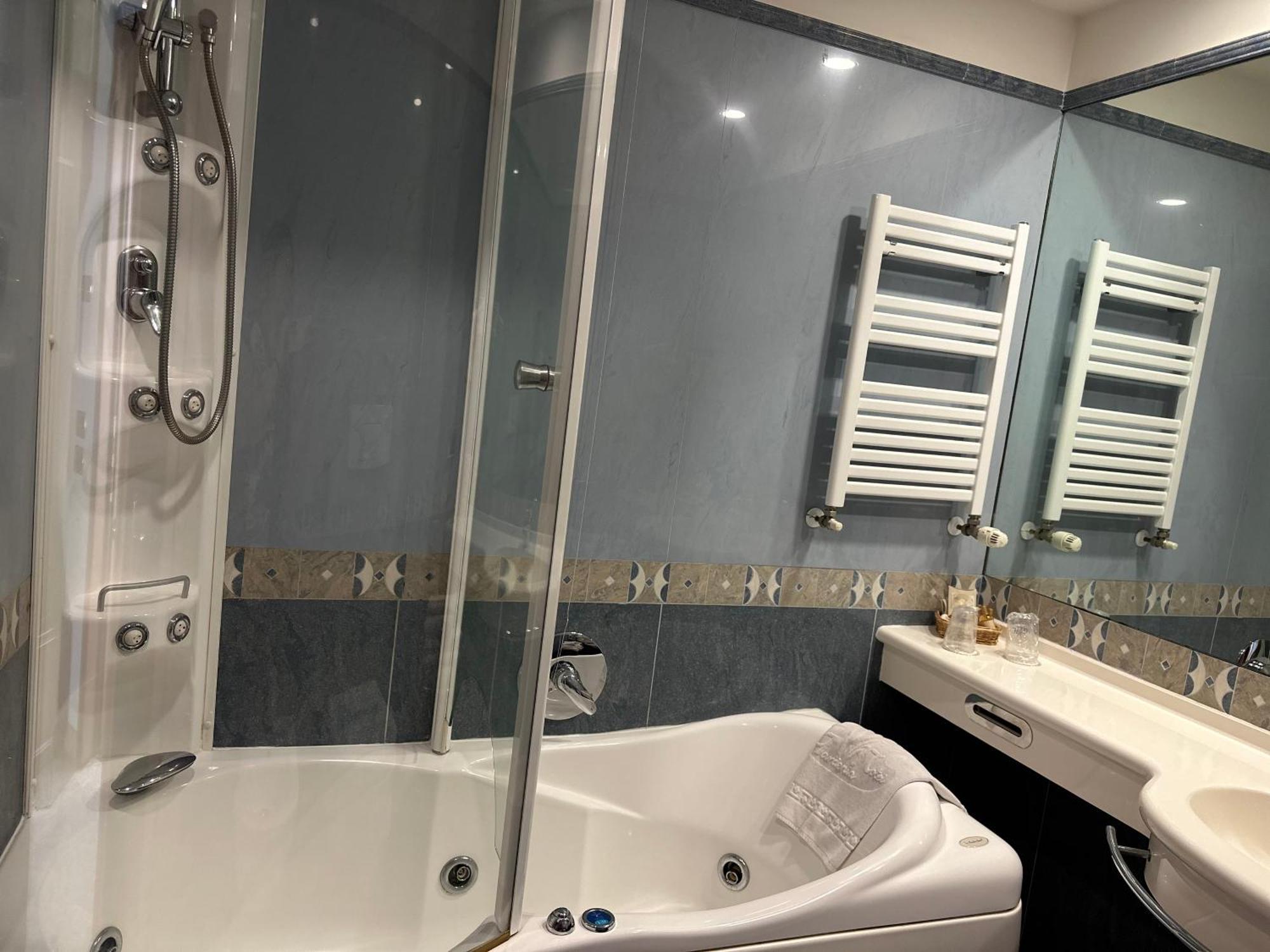 Gardenia Hotel Lazzaro ภายนอก รูปภาพ