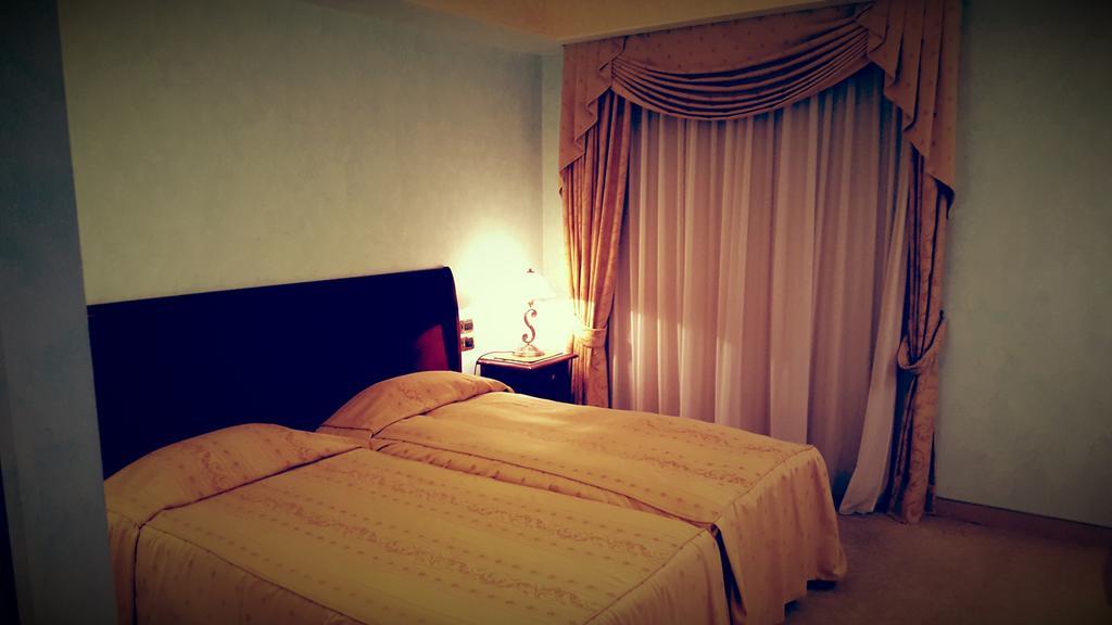 Gardenia Hotel Lazzaro ภายนอก รูปภาพ