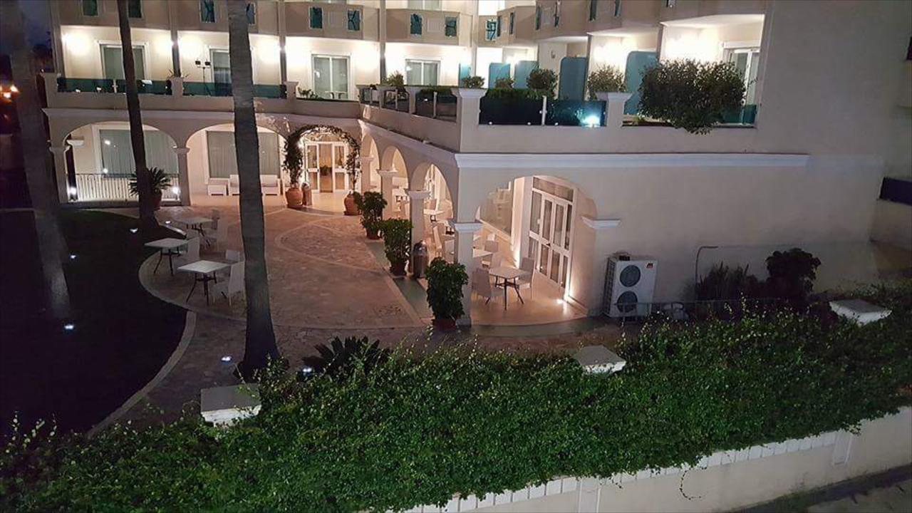 Gardenia Hotel Lazzaro ภายนอก รูปภาพ